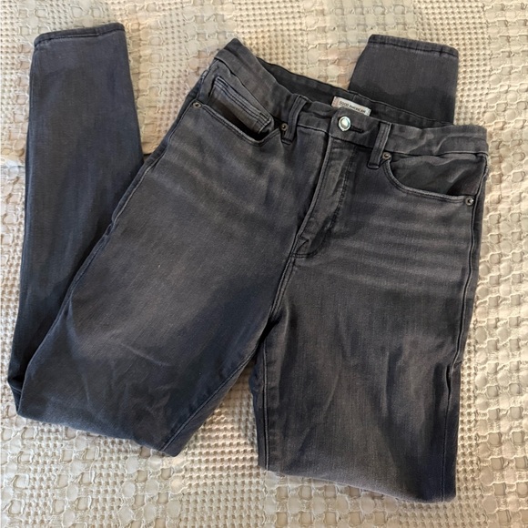 Good American Dark Gray Skinny Jeans - Picture 1 of 4